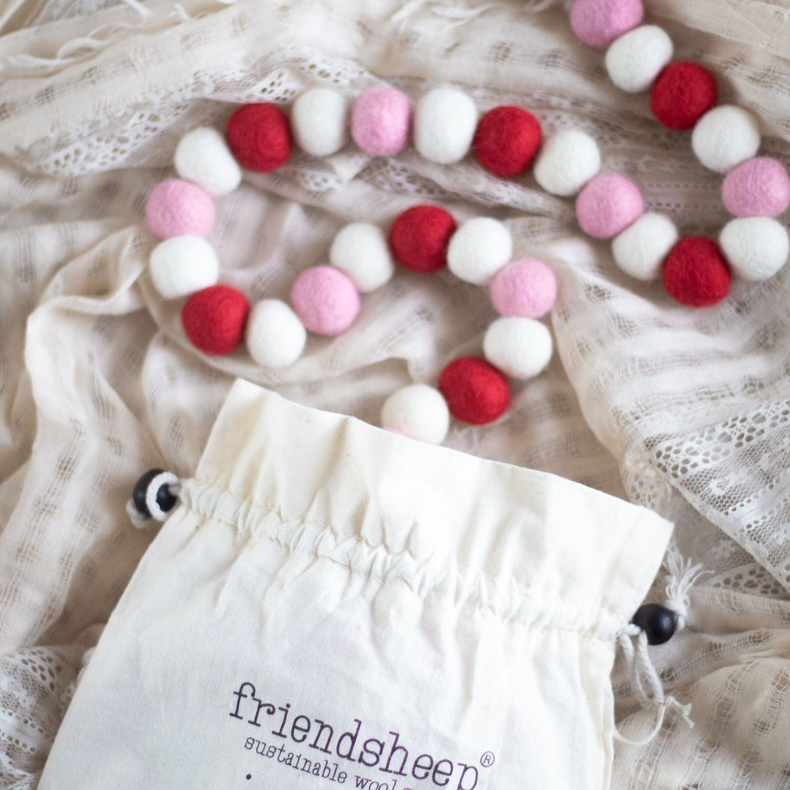 Friendsheep Red Valentine - Eco Garland
