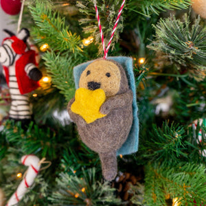 Friendsheep Daisy the Sea Otter Eco Ornament
