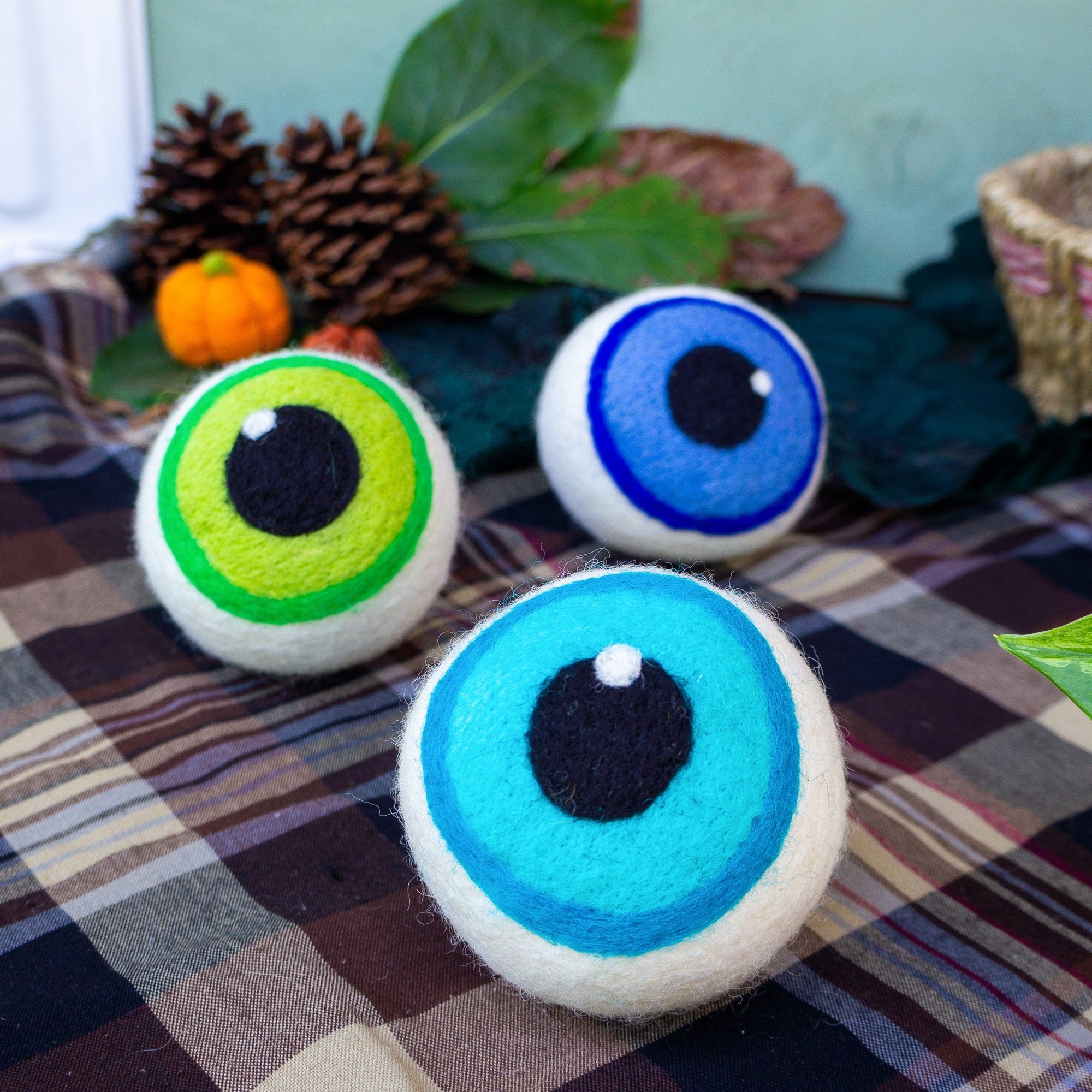Friendsheep Eco Dryer Balls Green Eerie Eyeballs - Limited Edition