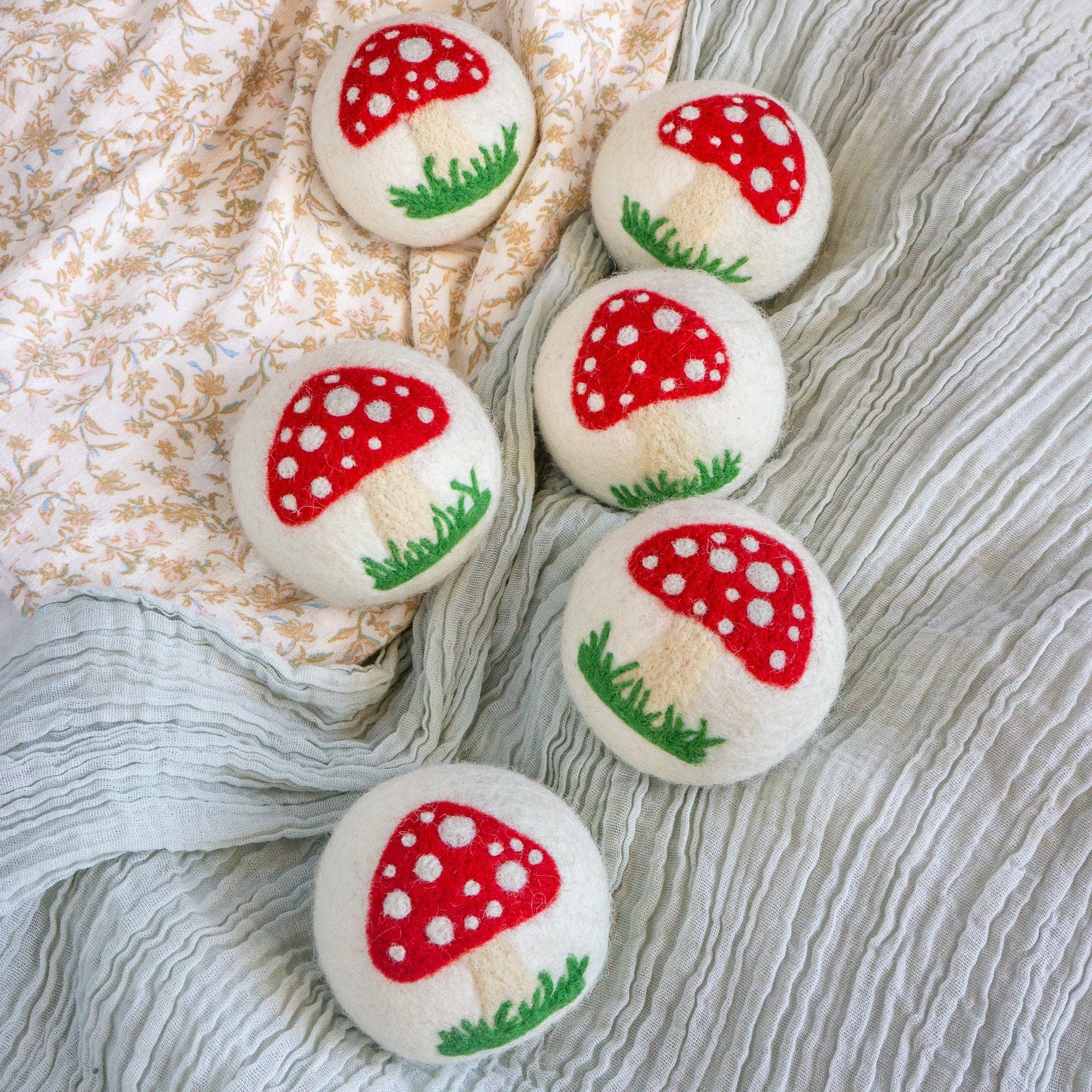 Friendsheep Eco Dryer Balls White Mushroom Trio