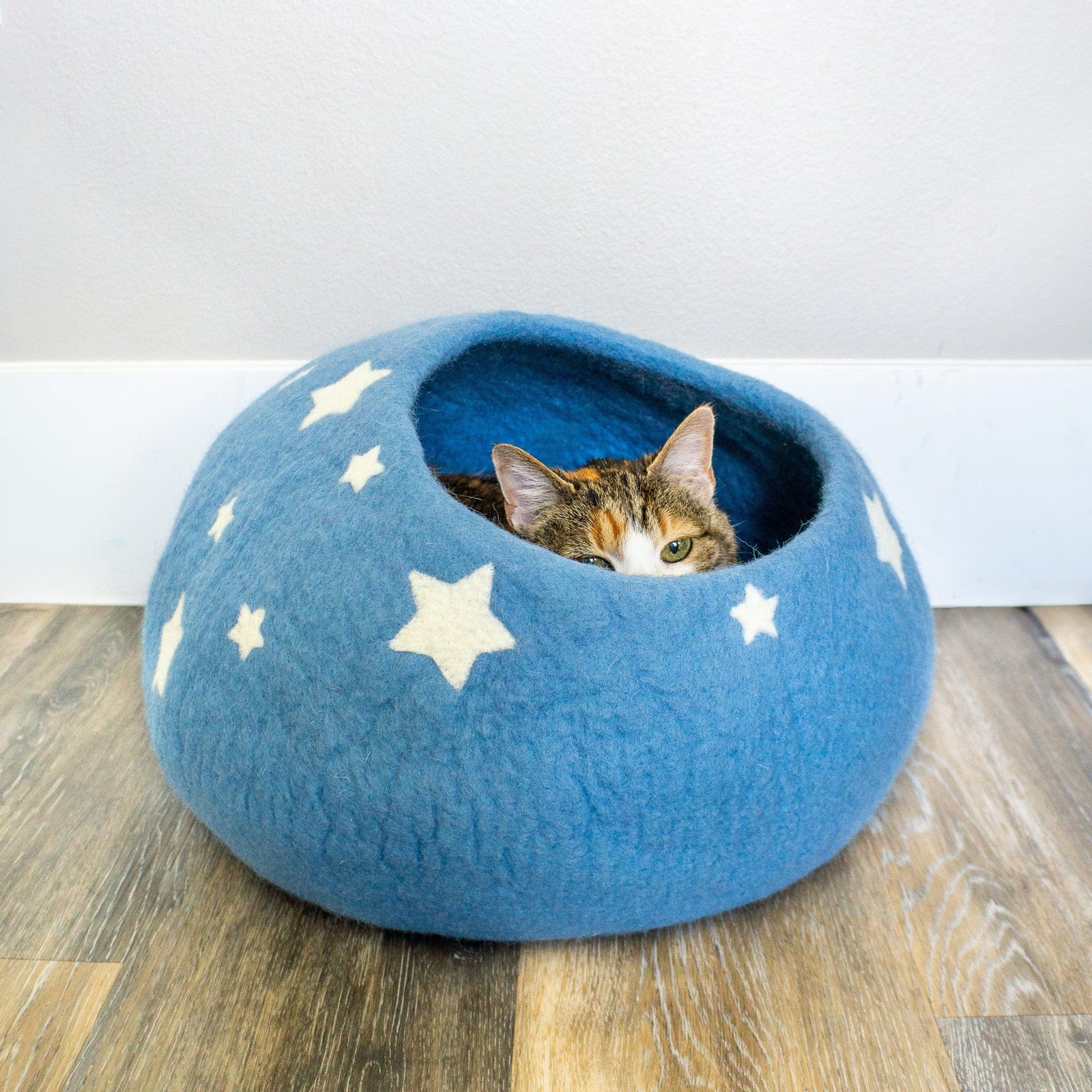 Friendsheep Pets Sky Blue Midnight Stars Eco Kitty Cave