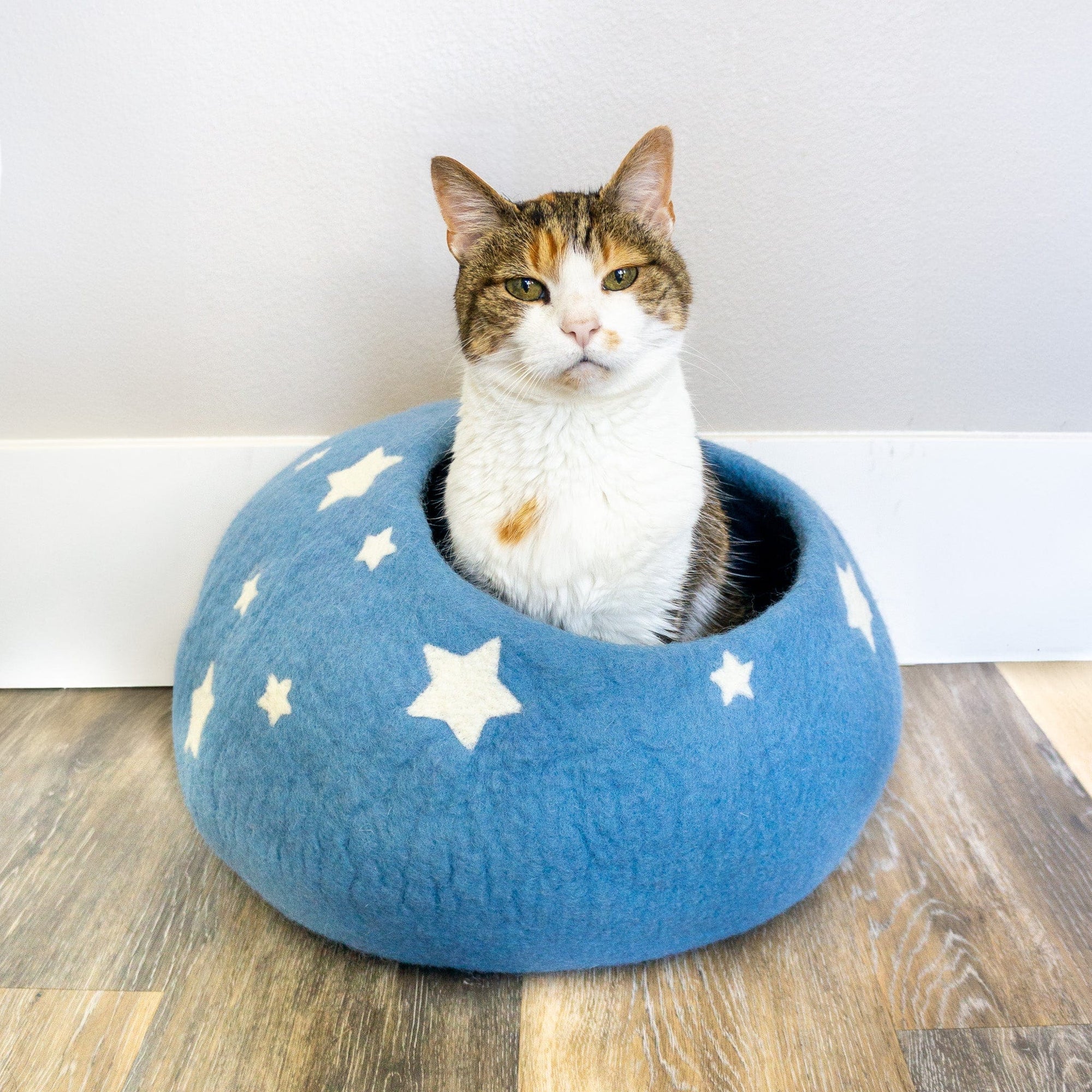 Friendsheep Pets Sky Blue Midnight Stars Eco Kitty Cave
