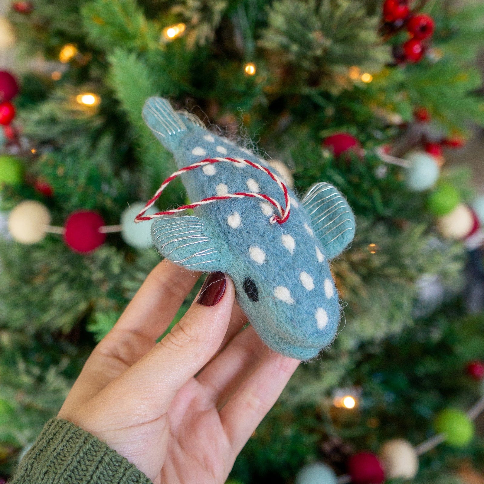 Friendsheep Willie Whale Eco Ornament
