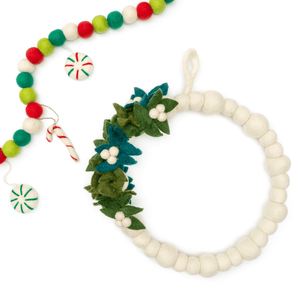 Friendsheep Wreath White Mistletoe White Berry Wreath - WHITE