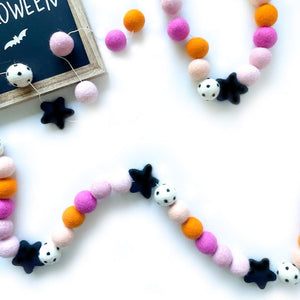 Friendsheep Pink & Spooky - Eco Garland