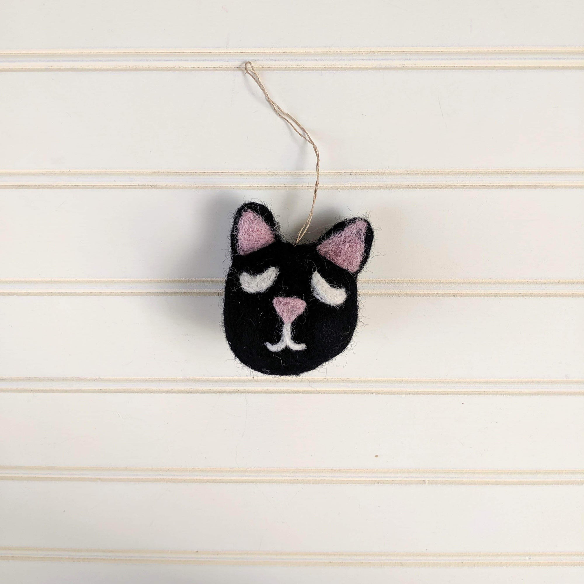 Friendsheep Sustainable Wool Goods Kirk the Black Cat