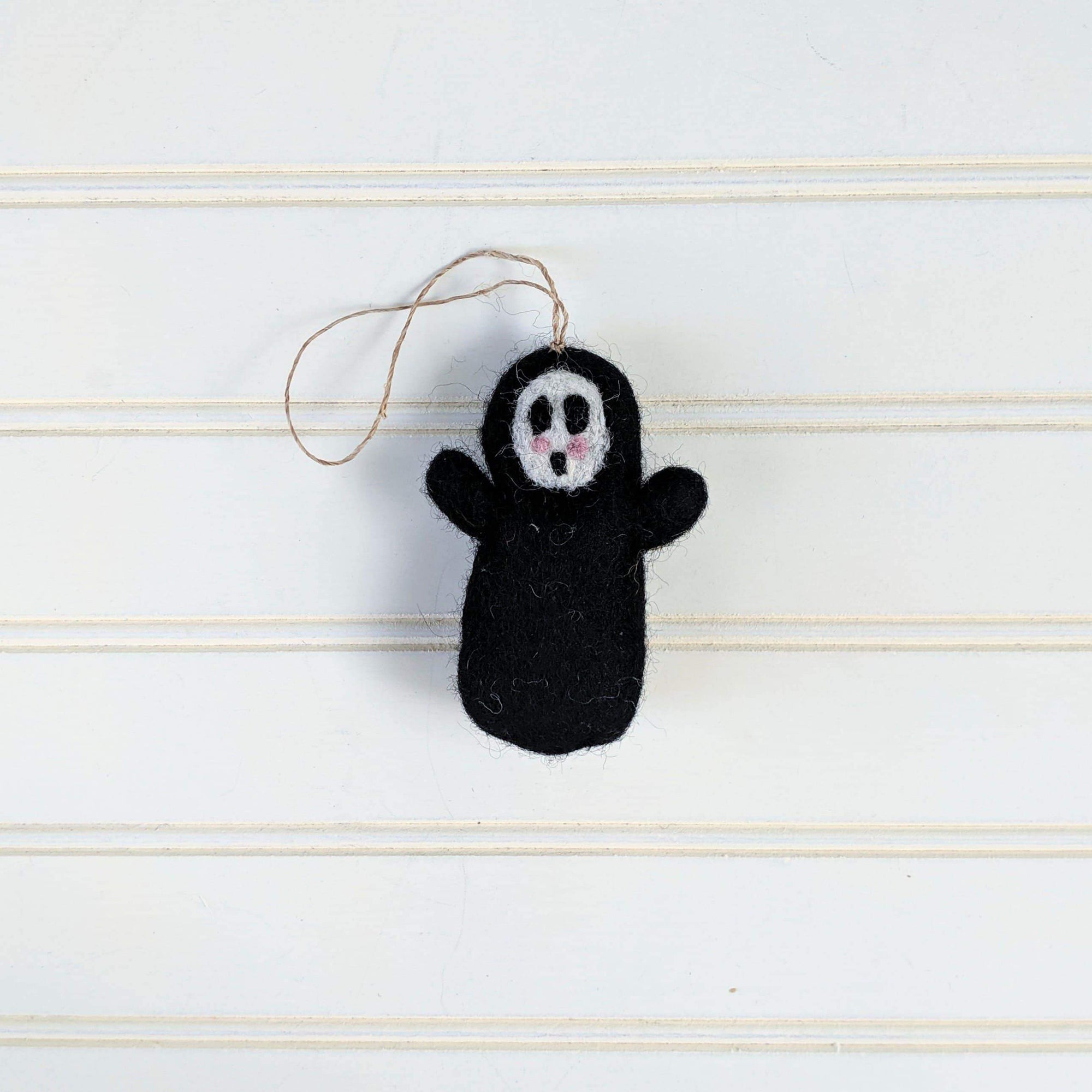 Friendsheep Sustainable Wool Goods Loomis the Screaming Ghost