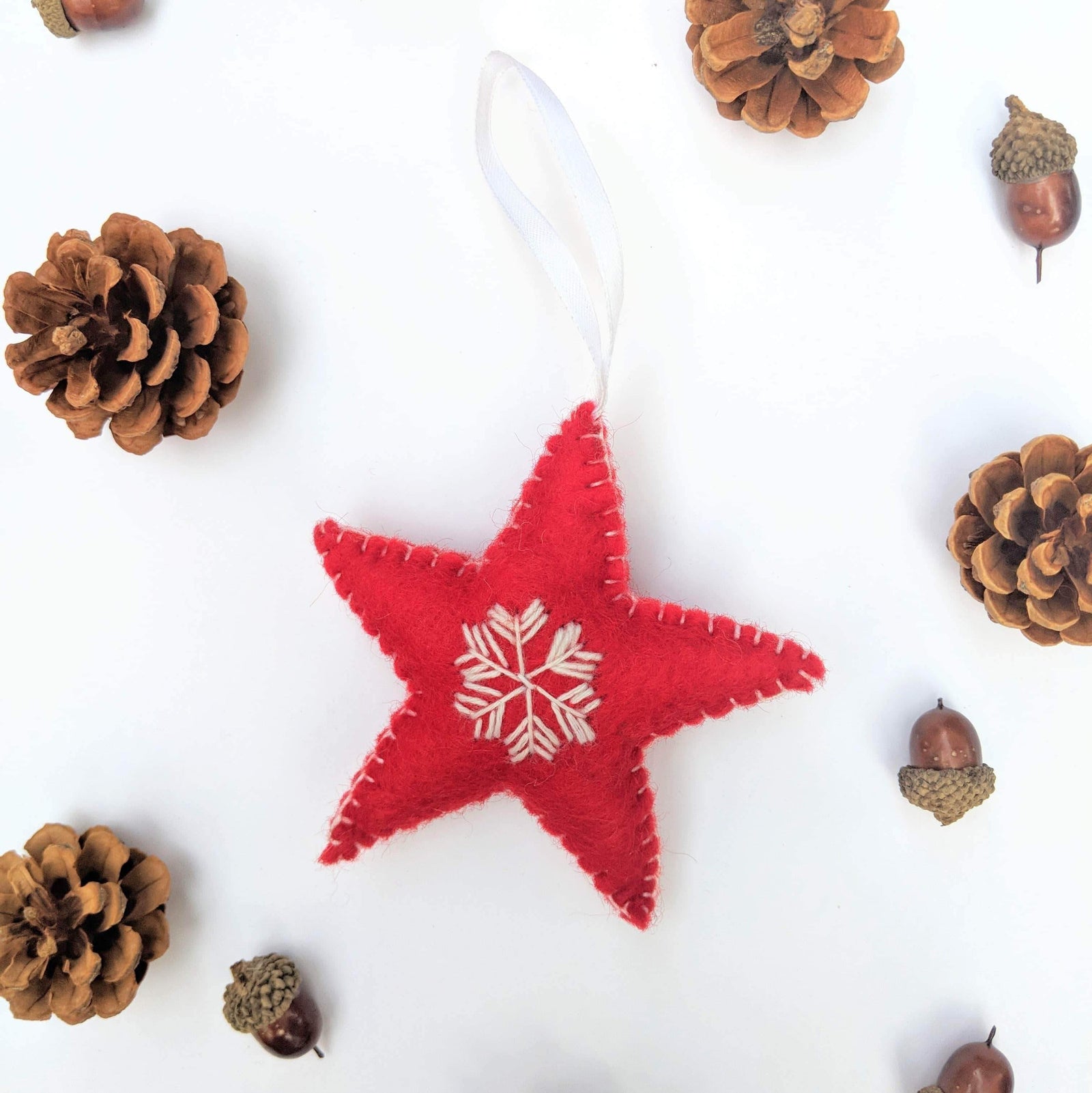 Friendsheep Sustainable Wool Goods Big Red Star - Unique