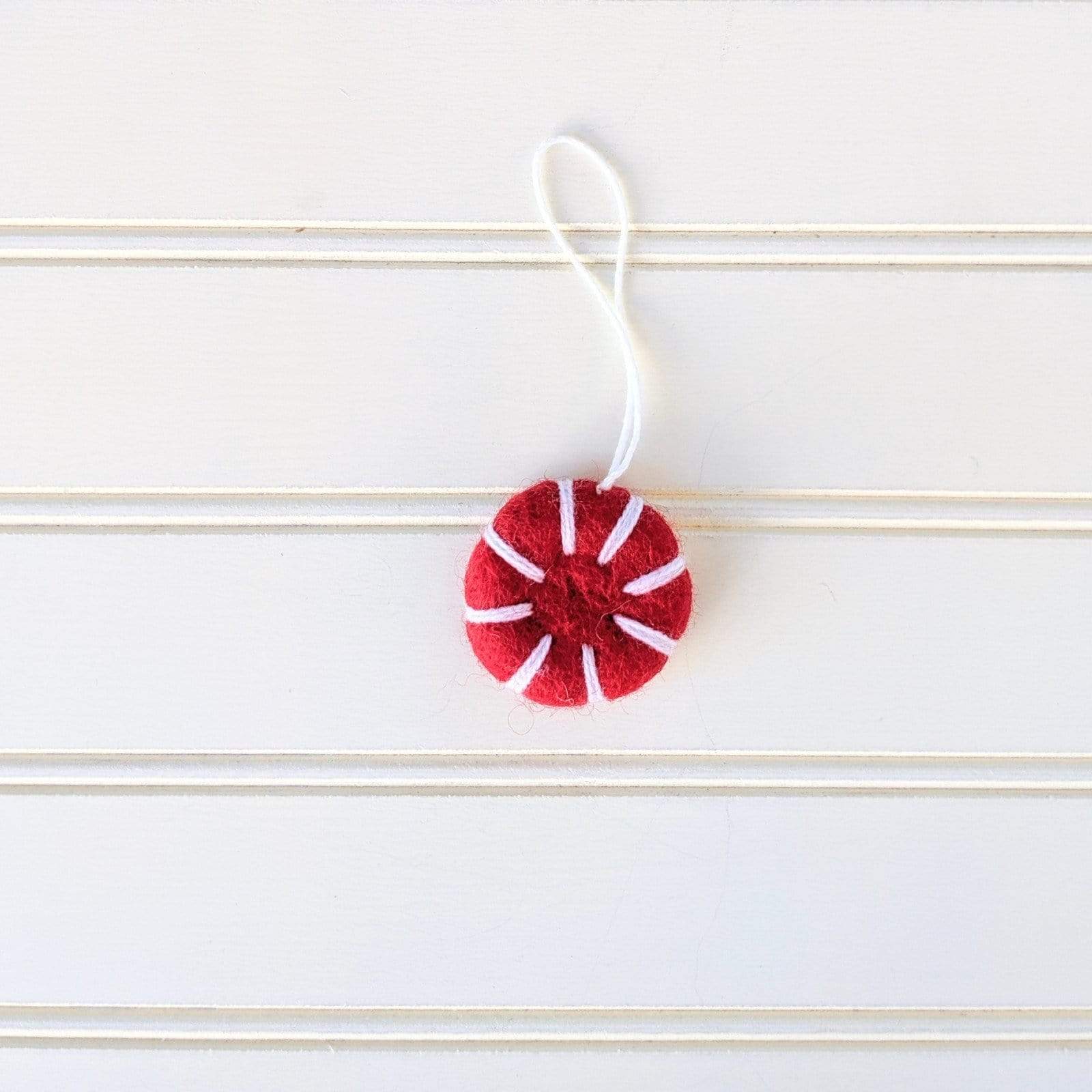 Friendsheep Sustainable Wool Goods set of 6 Peppermint Eco Fresheners Ornaments - Reds